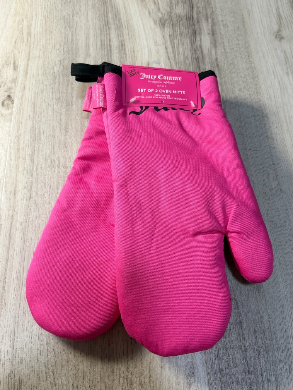 Juicy Couture Bright Pink Oven Mitts